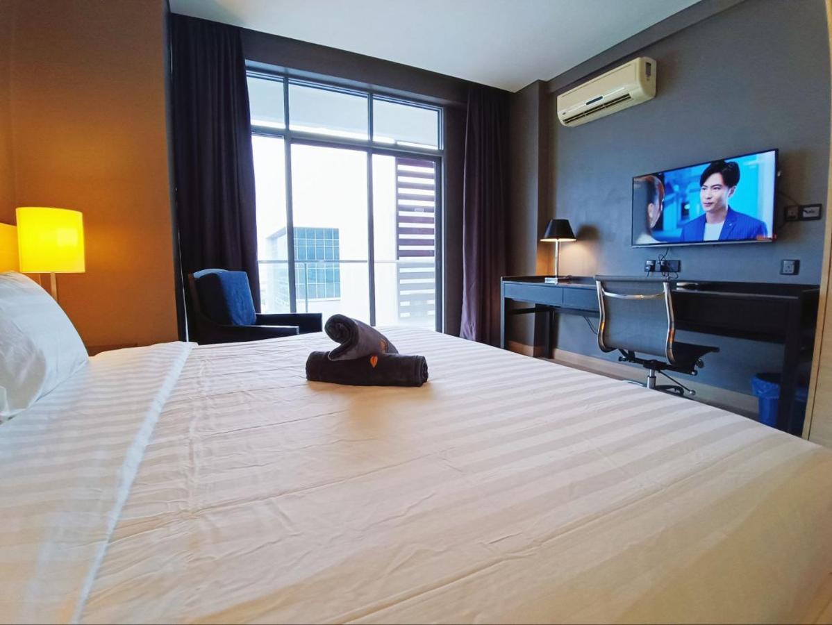 Straits Private * Malacca